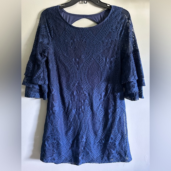 Francesca's Collections Navy Lace Dress bell sleeves size small keyhole back - Picture 1 of 6